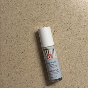 First Aid Beauty Bounce-Boosting Serum